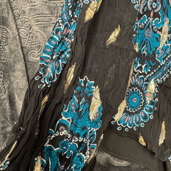 🌸 WHBM Boho Vibes – Perfect Off-Shoulder Blouse 🌸 Size S - Picture 7 of 8